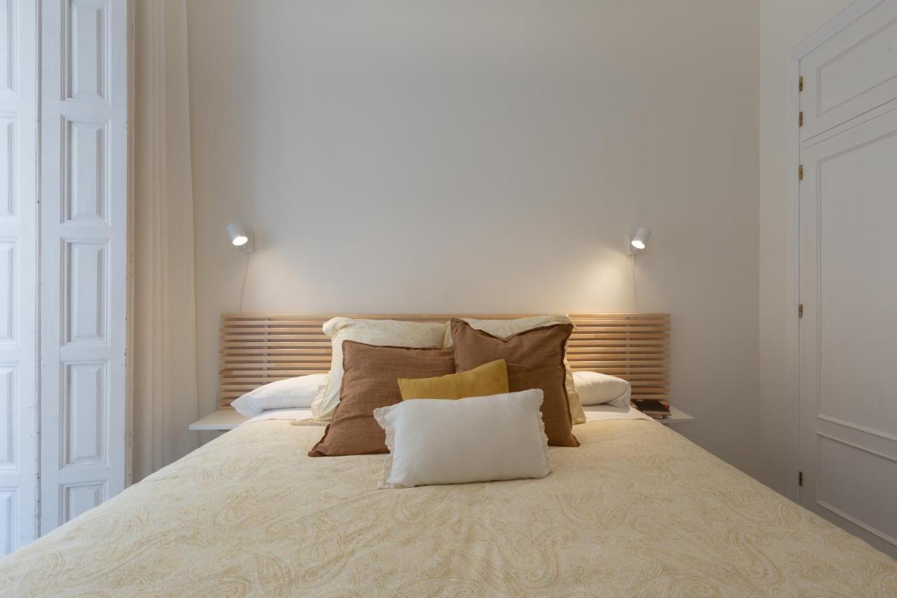 Puerta De Larios: Central Three-Bedroom Apartment With Balconies And Patio Малага Екстериор снимка