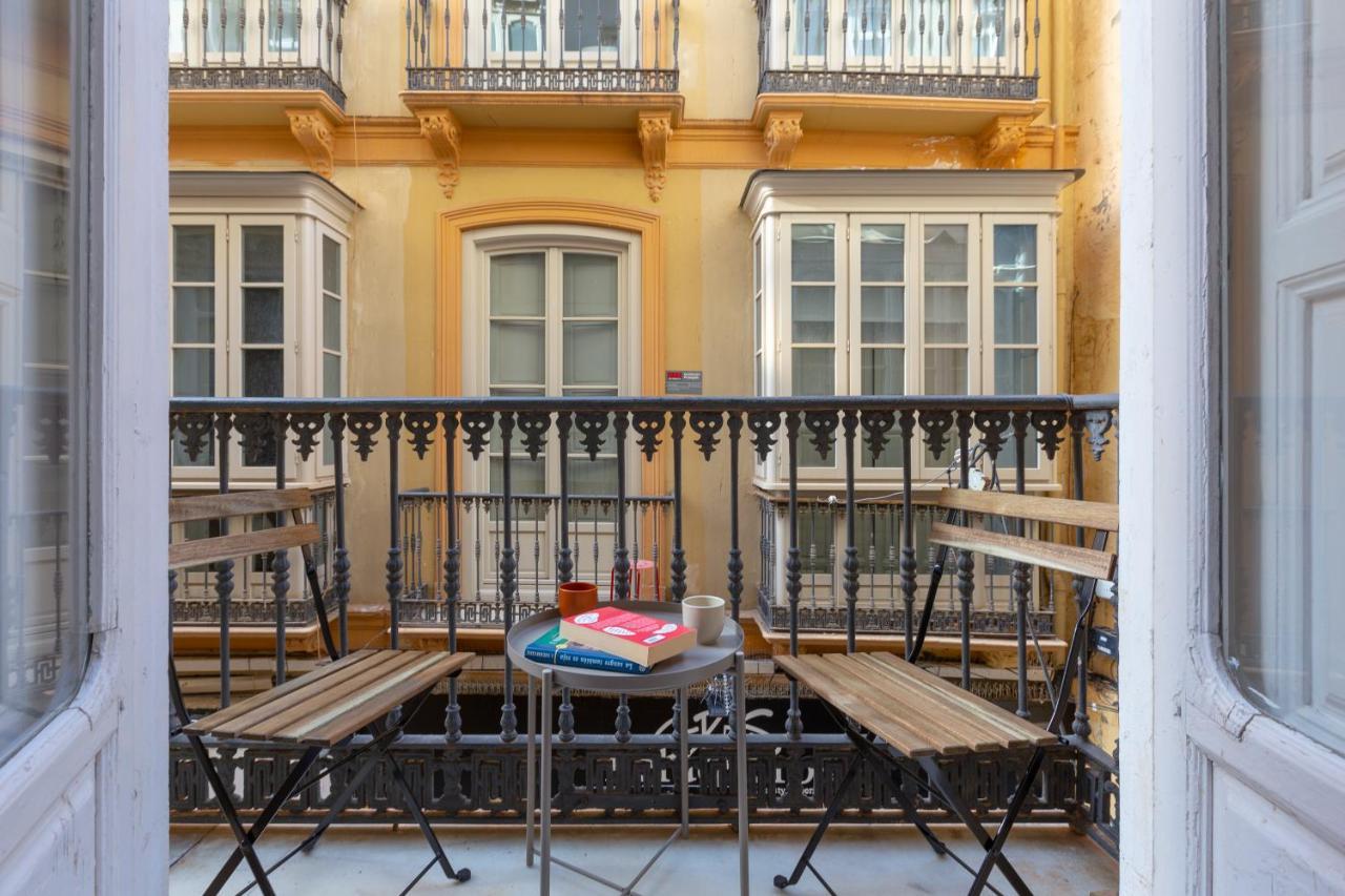 Puerta De Larios: Central Three-Bedroom Apartment With Balconies And Patio Малага Екстериор снимка