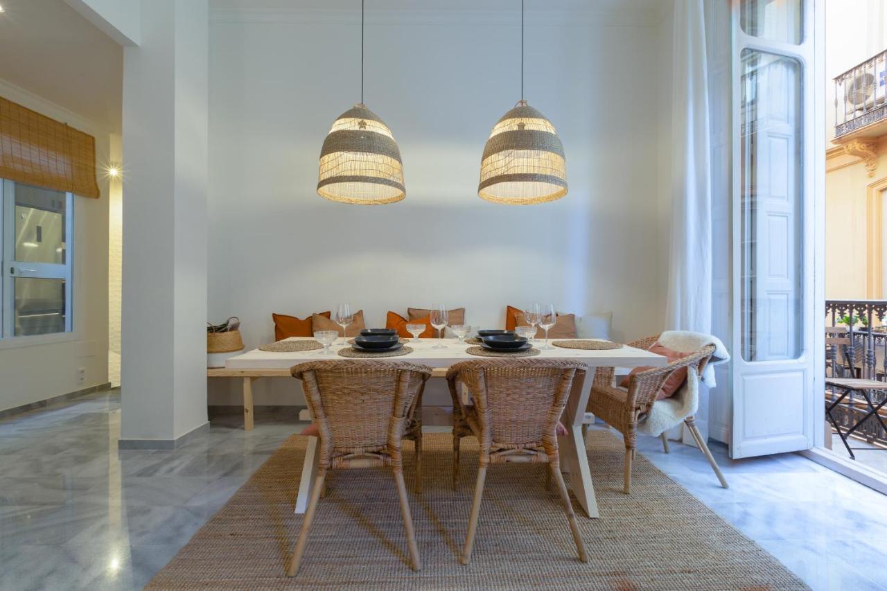 Puerta De Larios: Central Three-Bedroom Apartment With Balconies And Patio Малага Екстериор снимка